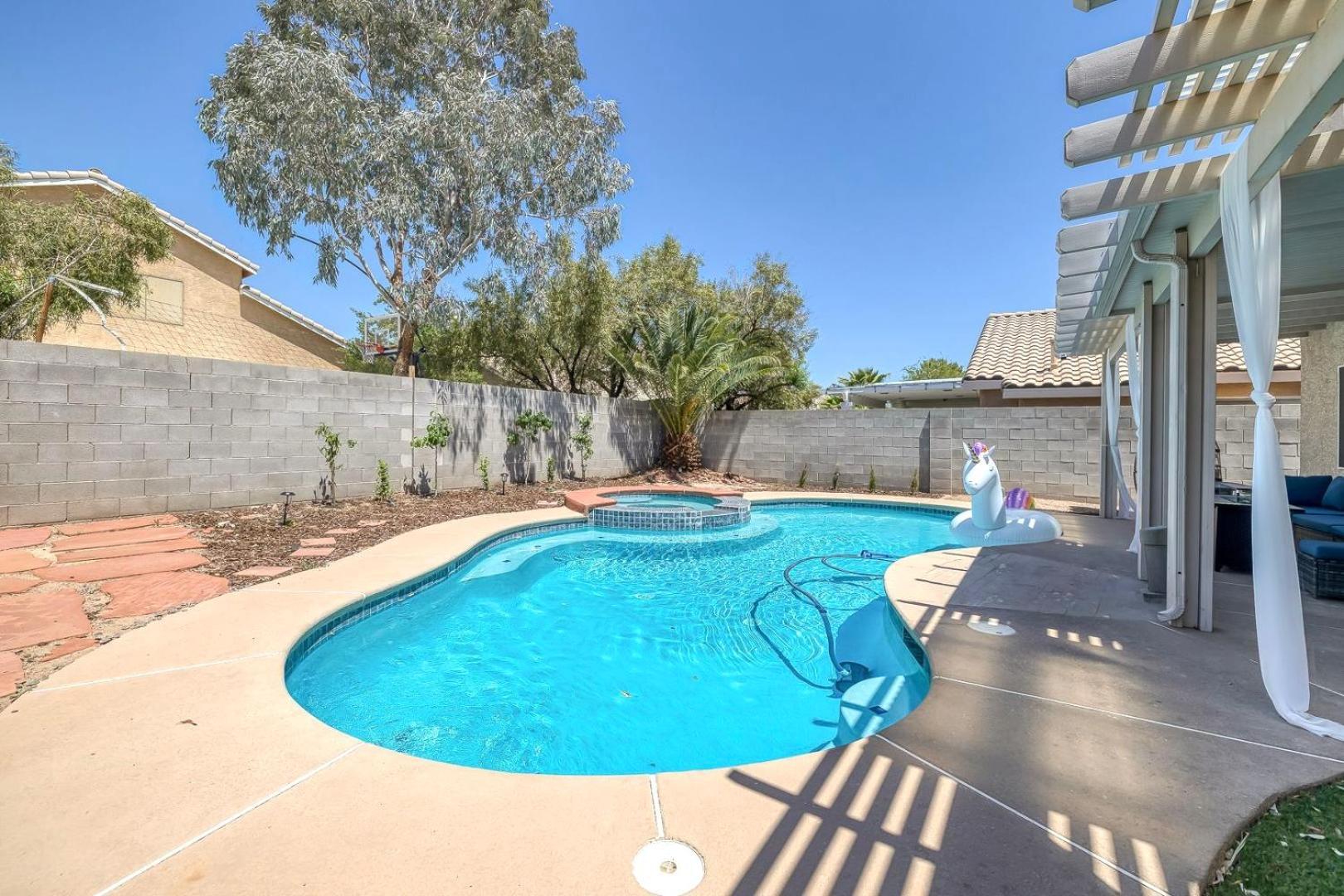 Modern Home In Las Vegas Near Strip With Pool And Jacuzzi エクステリア 写真