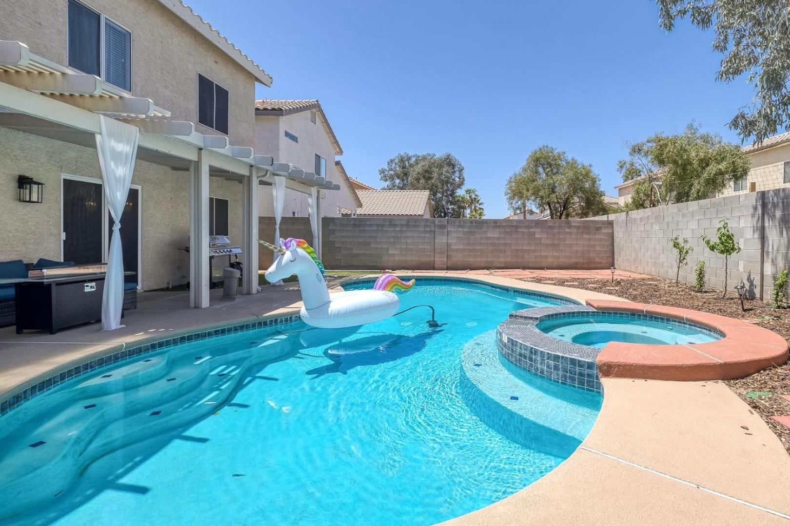 Modern Home In Las Vegas Near Strip With Pool And Jacuzzi エクステリア 写真